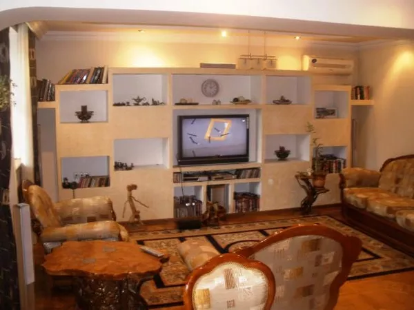 Продам 4-х комнатную квартиру в Бостандыкском районе